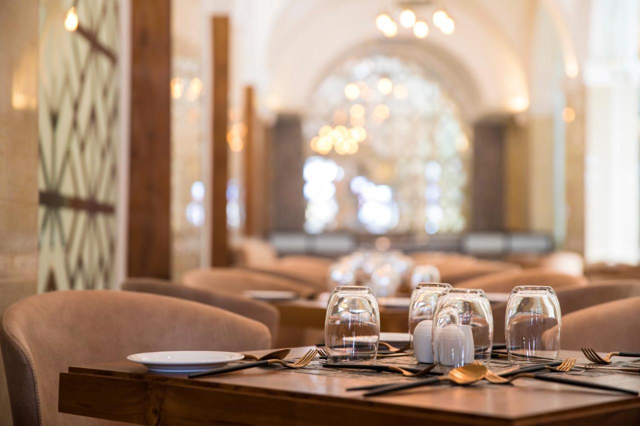 The Radh Hotel Κάντι Εξωτερικό φωτογραφία