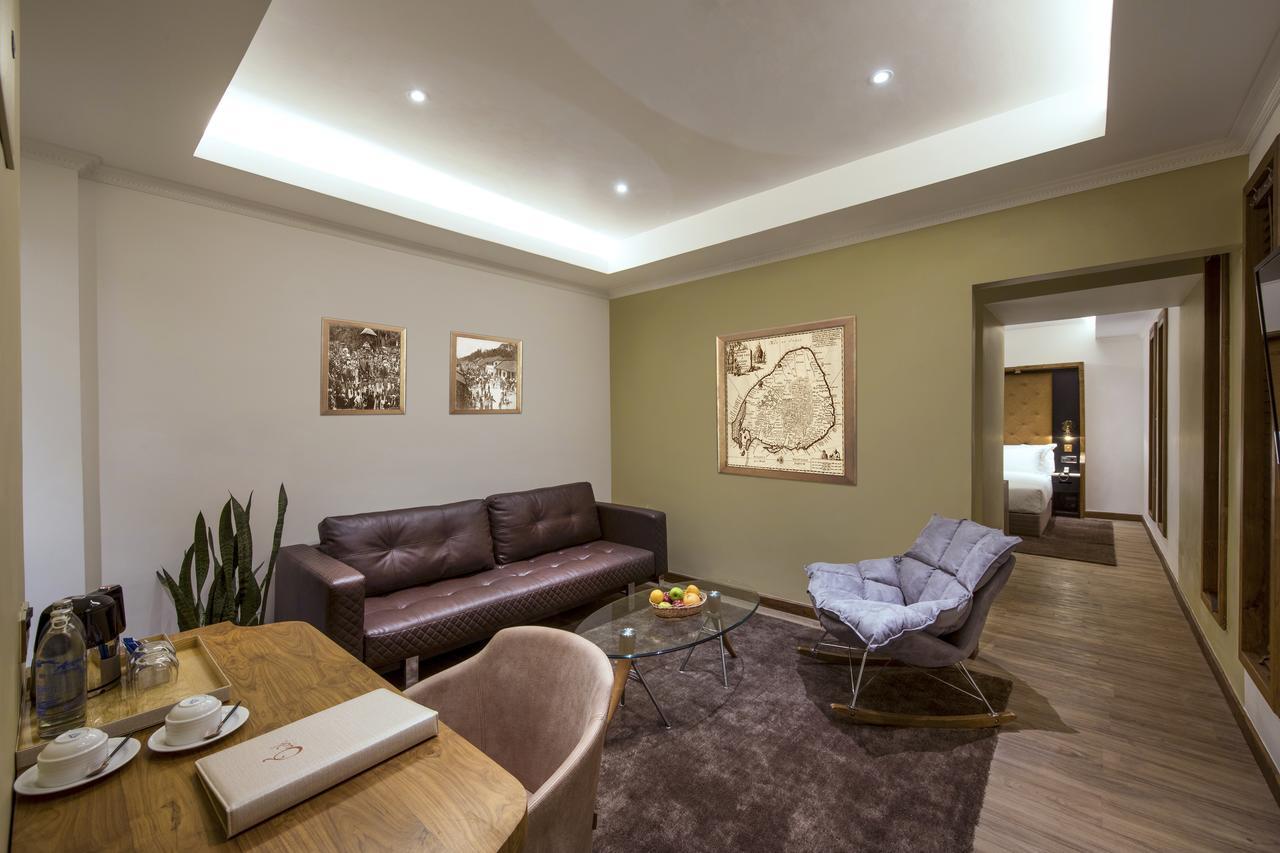 The Radh Hotel Κάντι Εξωτερικό φωτογραφία