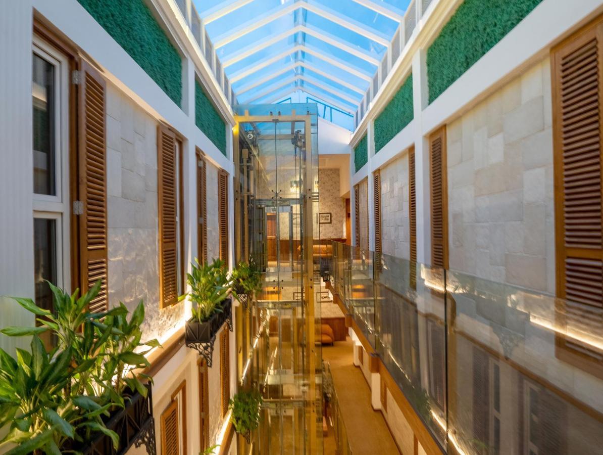 The Radh Hotel Κάντι Εξωτερικό φωτογραφία